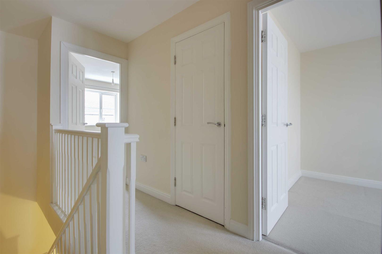 Harlow Crescent, Oxley Park, Milton Keynes